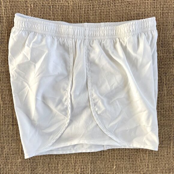 Girls Nike Gym Workout Running Shorts in white size large - Picture 3 of 10